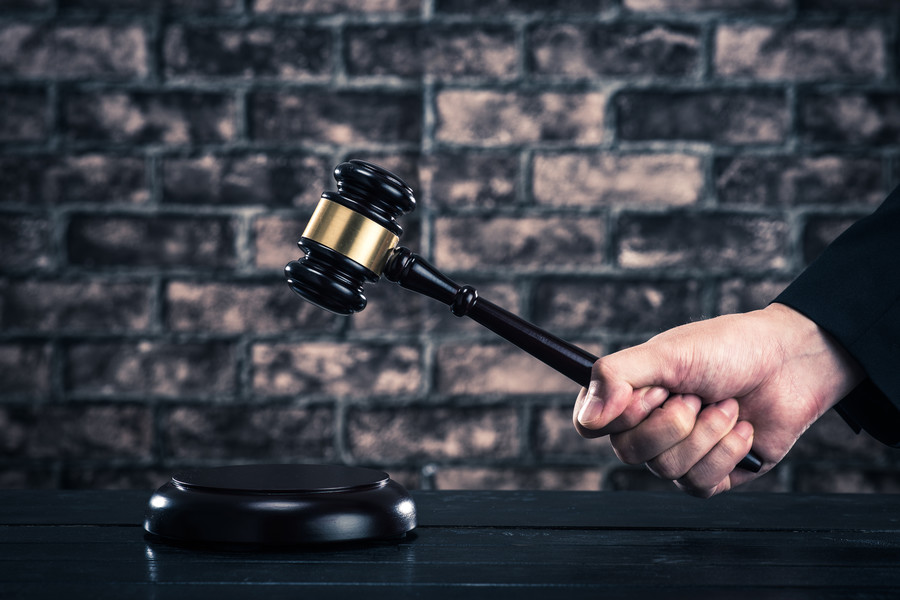 未取得產權的家庭成員不可基于出資請求分割房屋？上海房產訴訟律師來回答