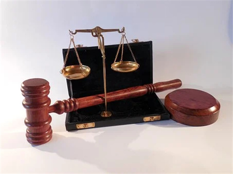 黃浦區瑞金二路律師利用職務便利與利用工作便利辨析