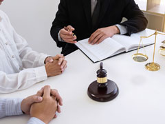 <b>上海離婚律師解讀：未婚同居生子后男方能否結婚？</b>